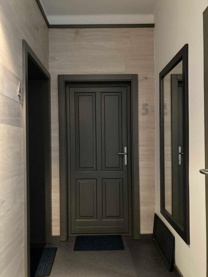 ホテル Toronyi Vendeghaz エクステリア 写真